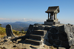 根子岳山頂